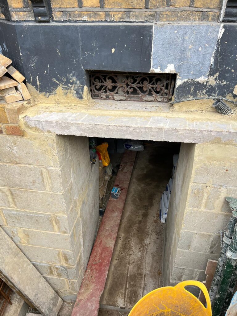 BASEMENT IN PLAISTOW
